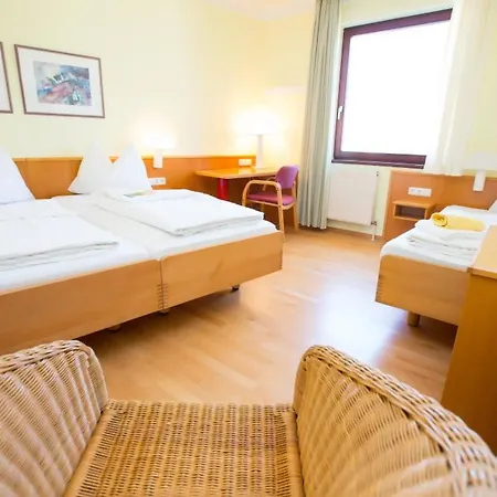 Hotel Das Reinisch Just Rooms 3*