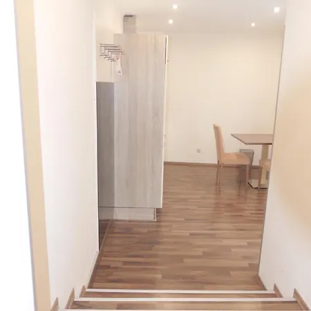 Das Reinisch Just Rooms Schwechat
