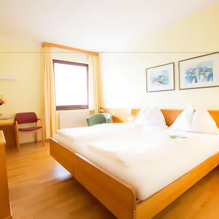 Ξενοδοχείο Das Reinisch Just Rooms 3*