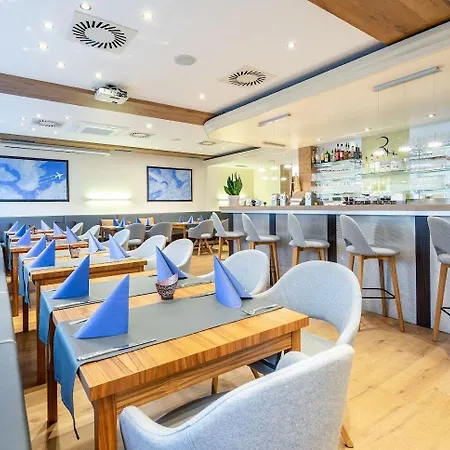 Ξενοδοχείο Das Reinisch Just Rooms 3*