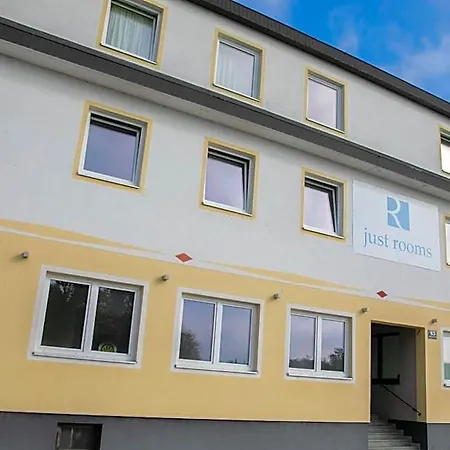 Reinisch Just Hotel Schwechat