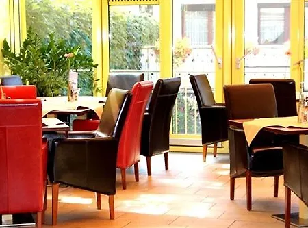 Hotel Das Reinisch Just Rooms 3*