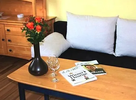Hotel Das Reinisch Just Rooms 3*
