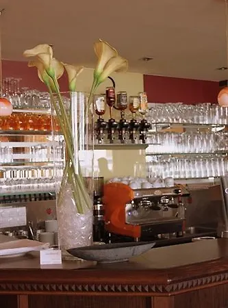 Ξενοδοχείο Das Reinisch Just Rooms 3*