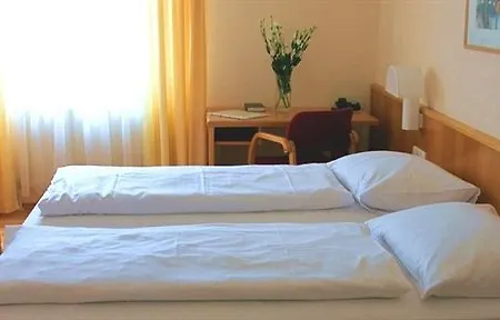 Hotel Das Reinisch Just Rooms 3*