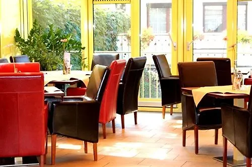 Hotel Das Reinisch Just Rooms 3*