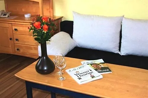 Hotel Das Reinisch Just Rooms 3*